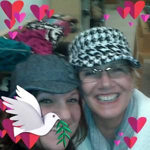 Meet your Posher, Leslie